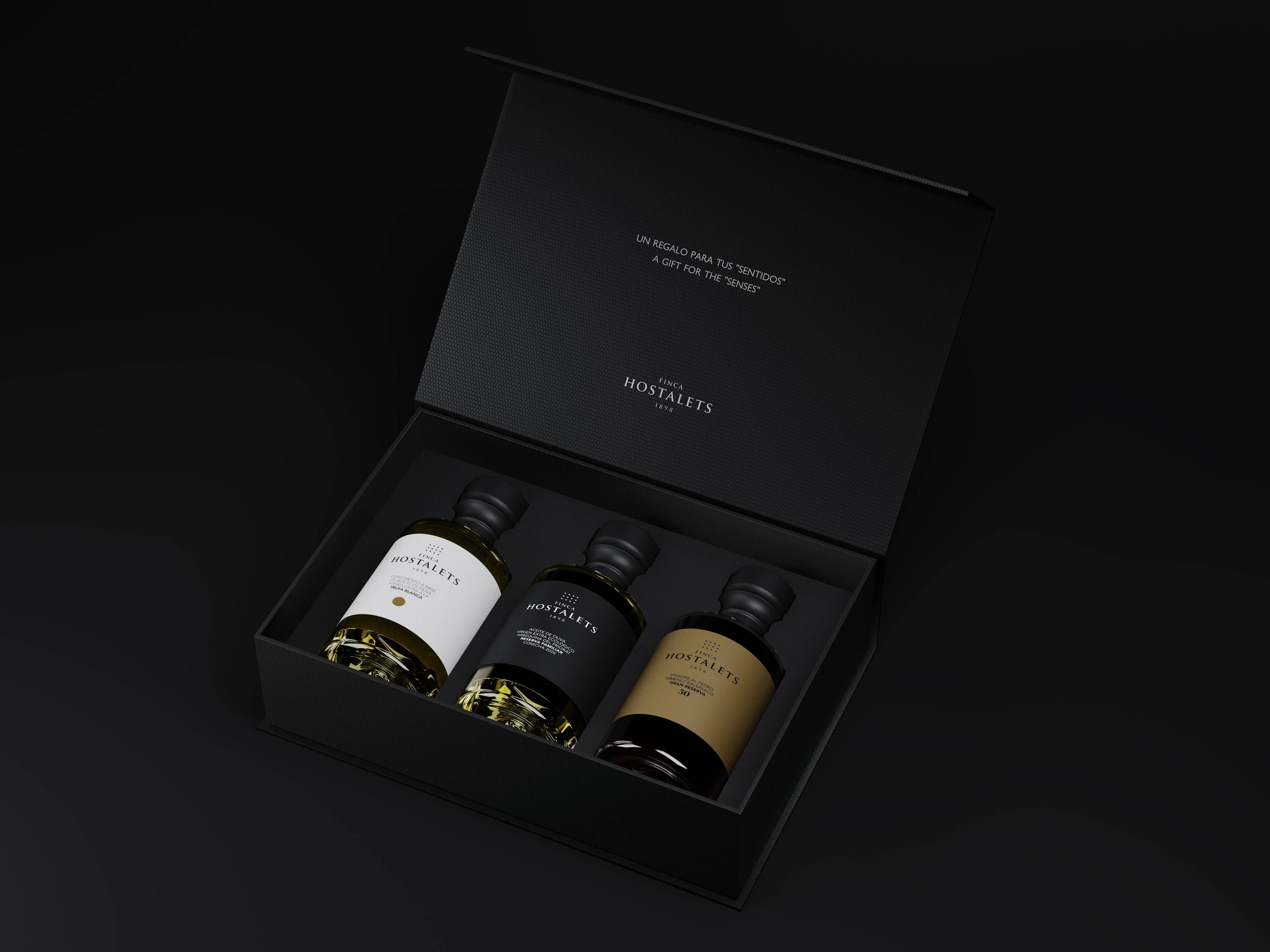 Set cadou Ulei de măsline extravirgin / Oțet / Ulei infuzat cu trufe, 3 x 100 ml Finca Hostalets