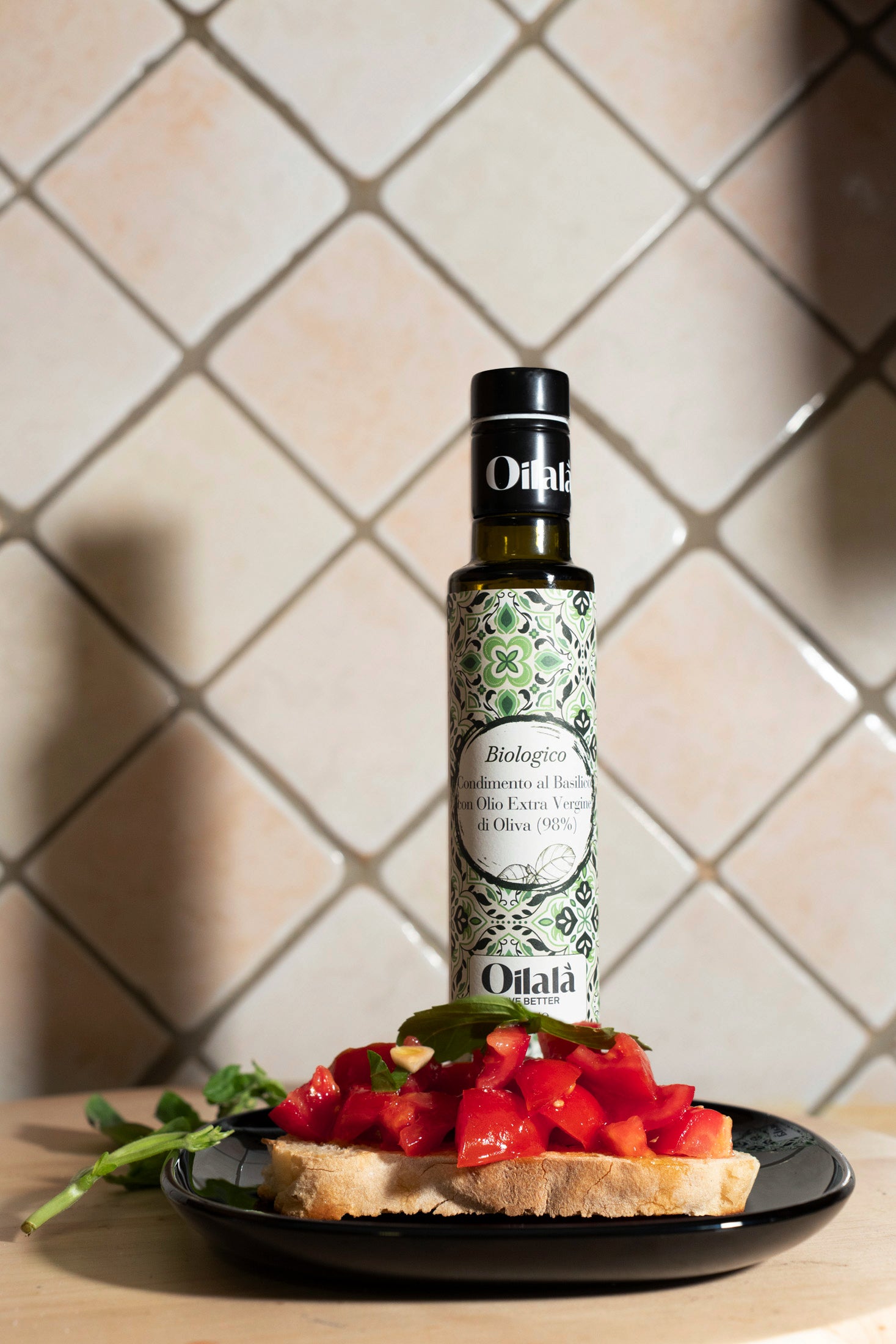 Ulei de măsline extravirgin organic cu aromă de busuioc, 250 ml, Oilalá