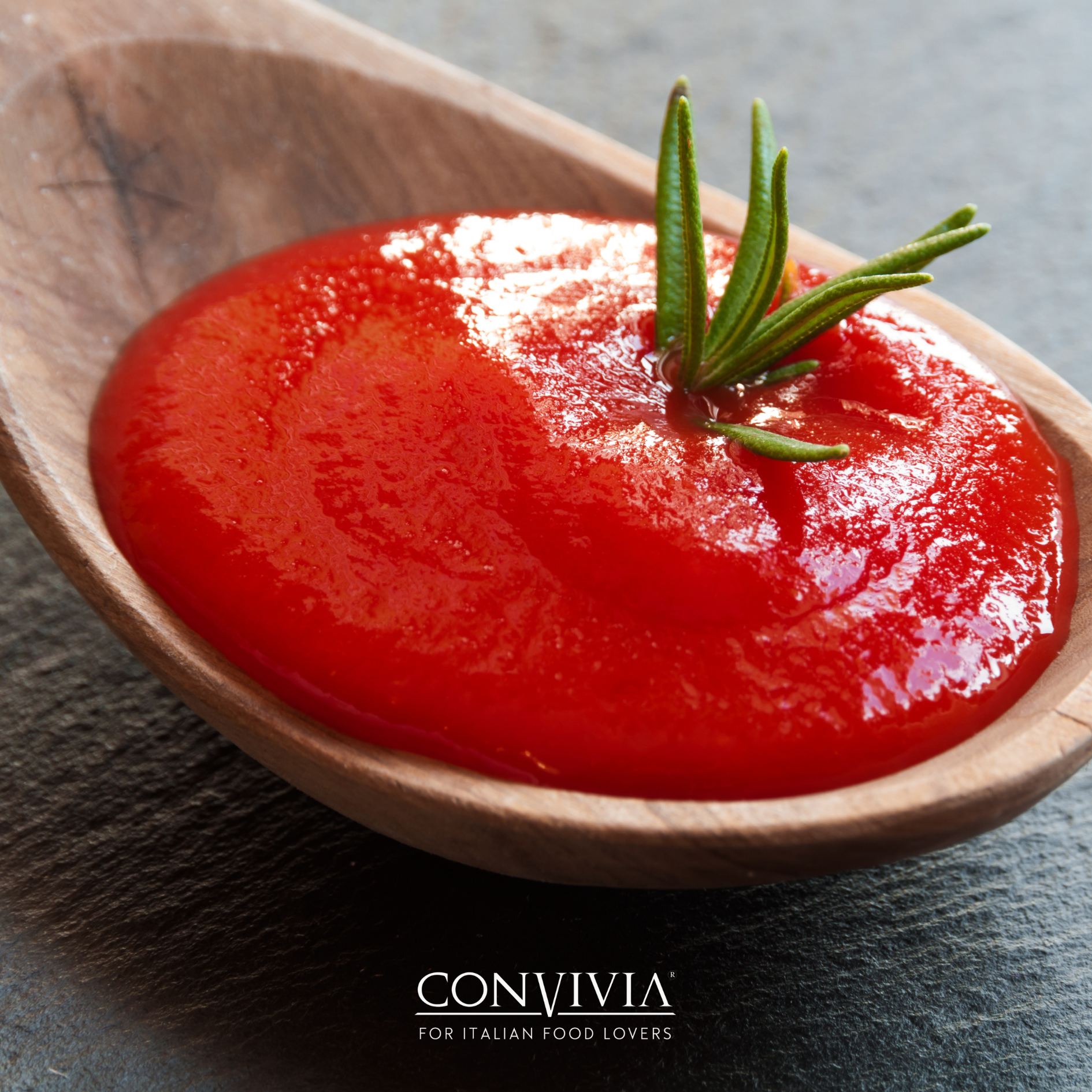 Sos de roșii cherry gata preparat cu ardei bio, 330gr Convivia
